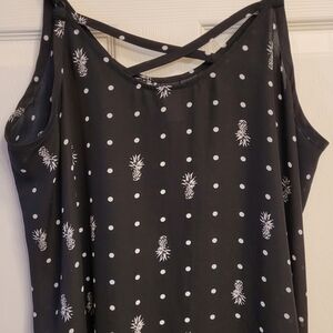 Torrid Black and White Pineapple & Polka Dot Top Sz.1